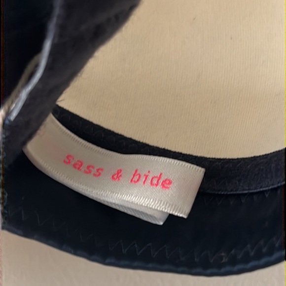 SASS & BIDE Ivory Symbol Of Our Past Soft Cup Bra NWT RRP$150 - Picture 13 of 15